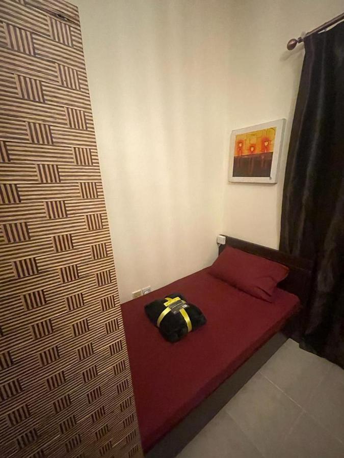 Dxb Backpackers Executive Albergue Dubái Exterior foto