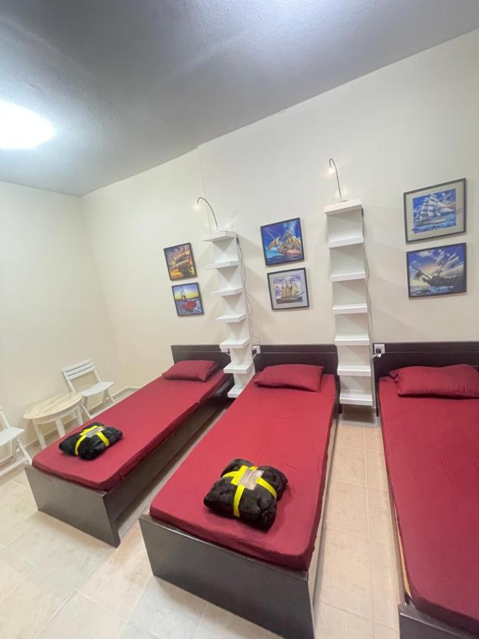 Dxb Backpackers Executive Albergue Dubái Exterior foto