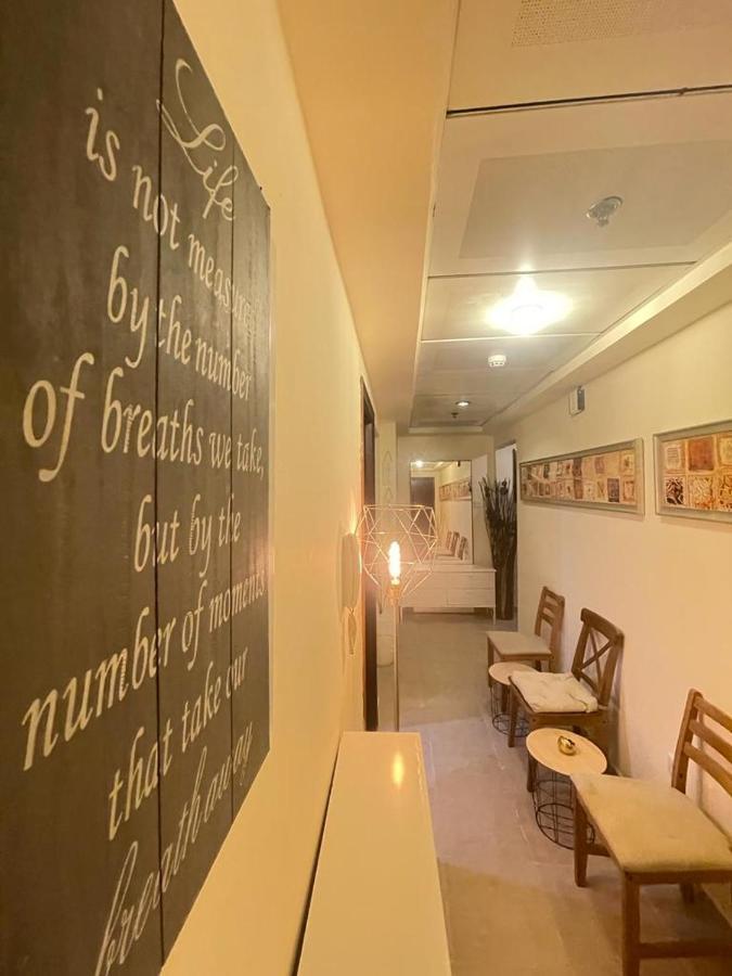 Dxb Backpackers Executive Albergue Dubái Exterior foto